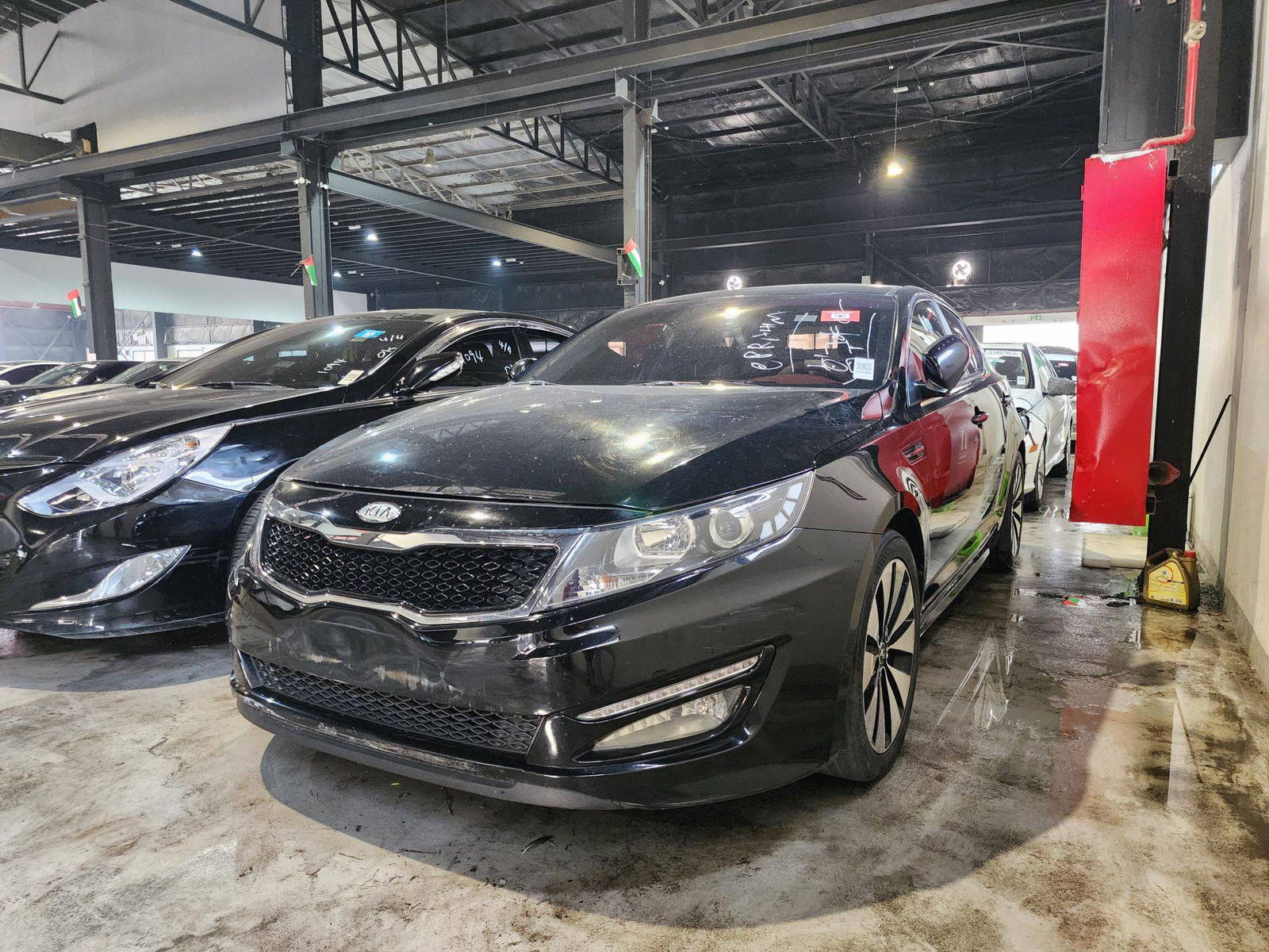2011 KIA K5 — 247937 KM — Lot 002575 — Al Quoz - Marhaba Auctions Used Cars - Image 3
