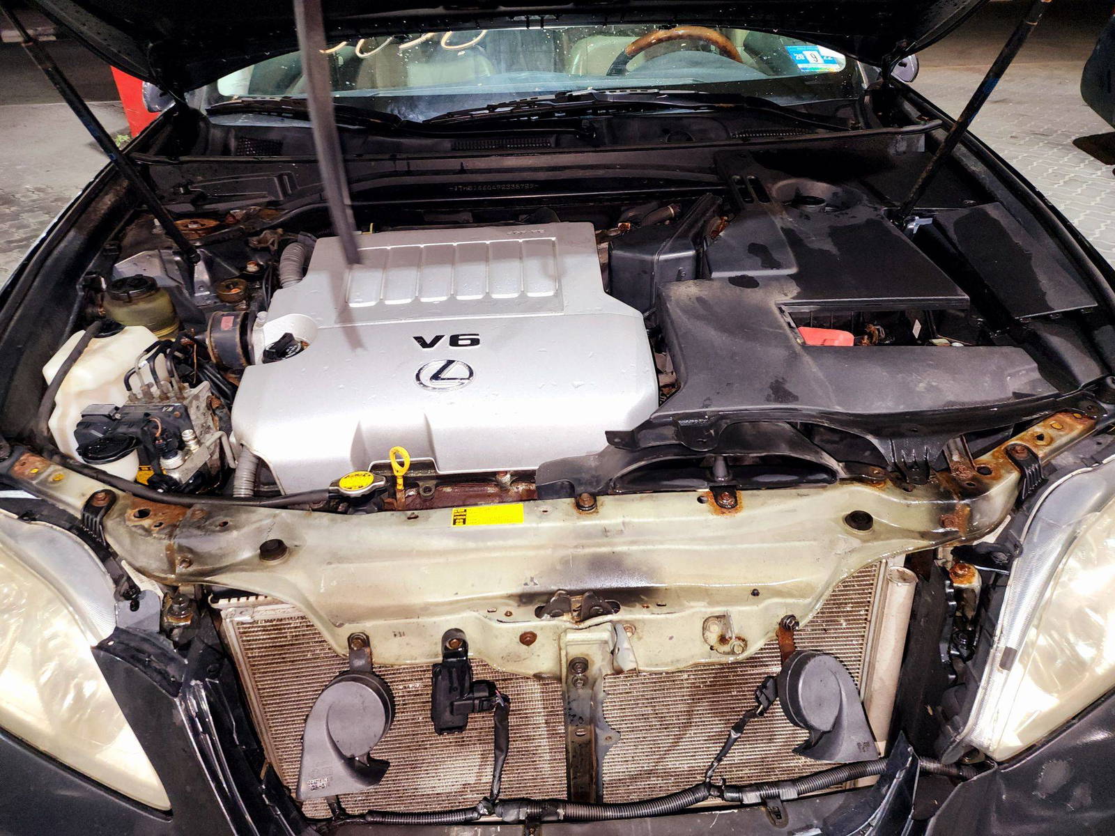 2009 LEXUS ES 350 — 209571 Miles — Lot 40670838 — Souq - Marhaba Auctions Used Cars - Image 12