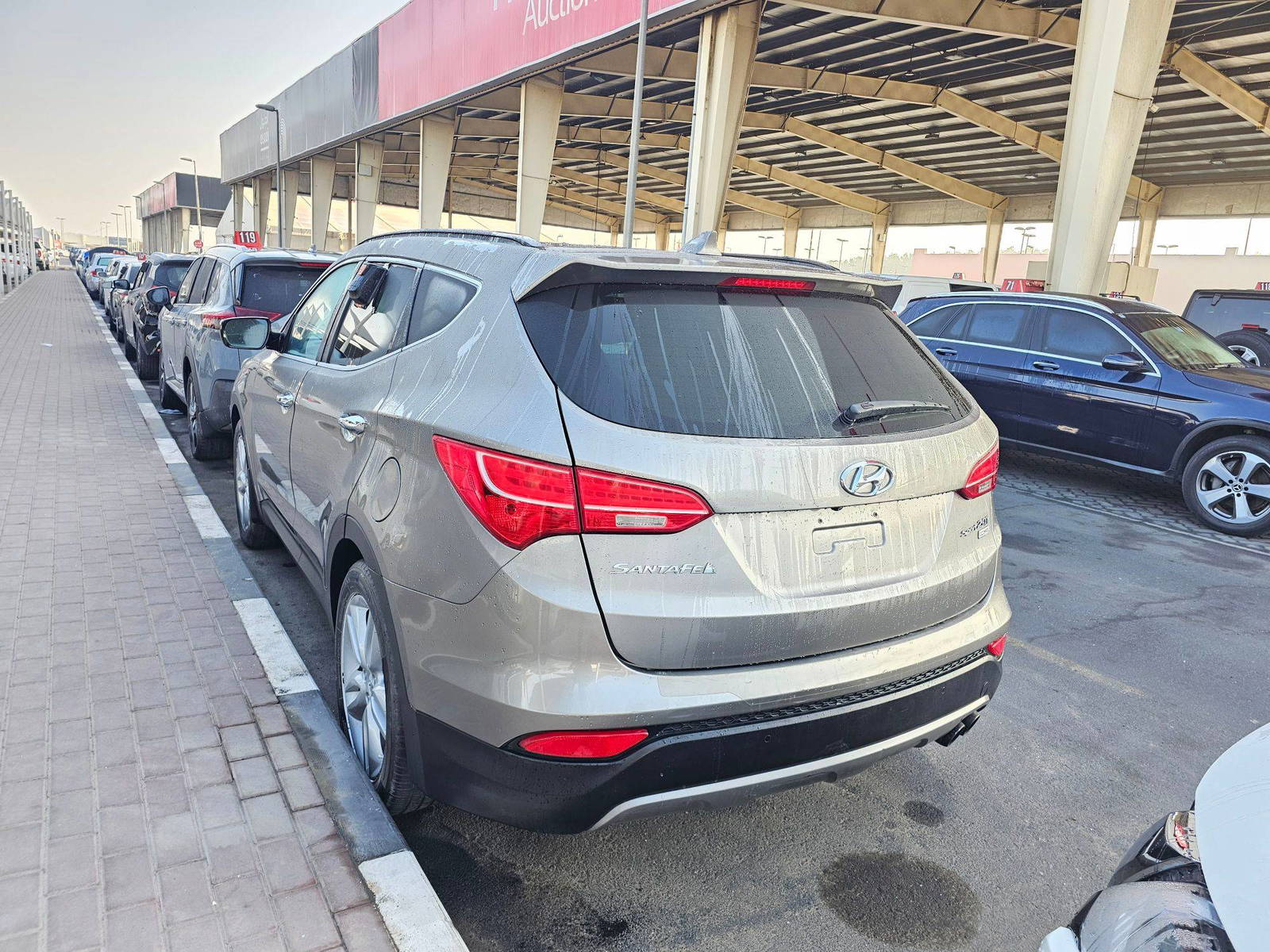 2016 HYUNDAI SANTA FE — 146269 Miles — Lot LAXGG341542 — Souq - Marhaba Auctions Used Cars - Image 4