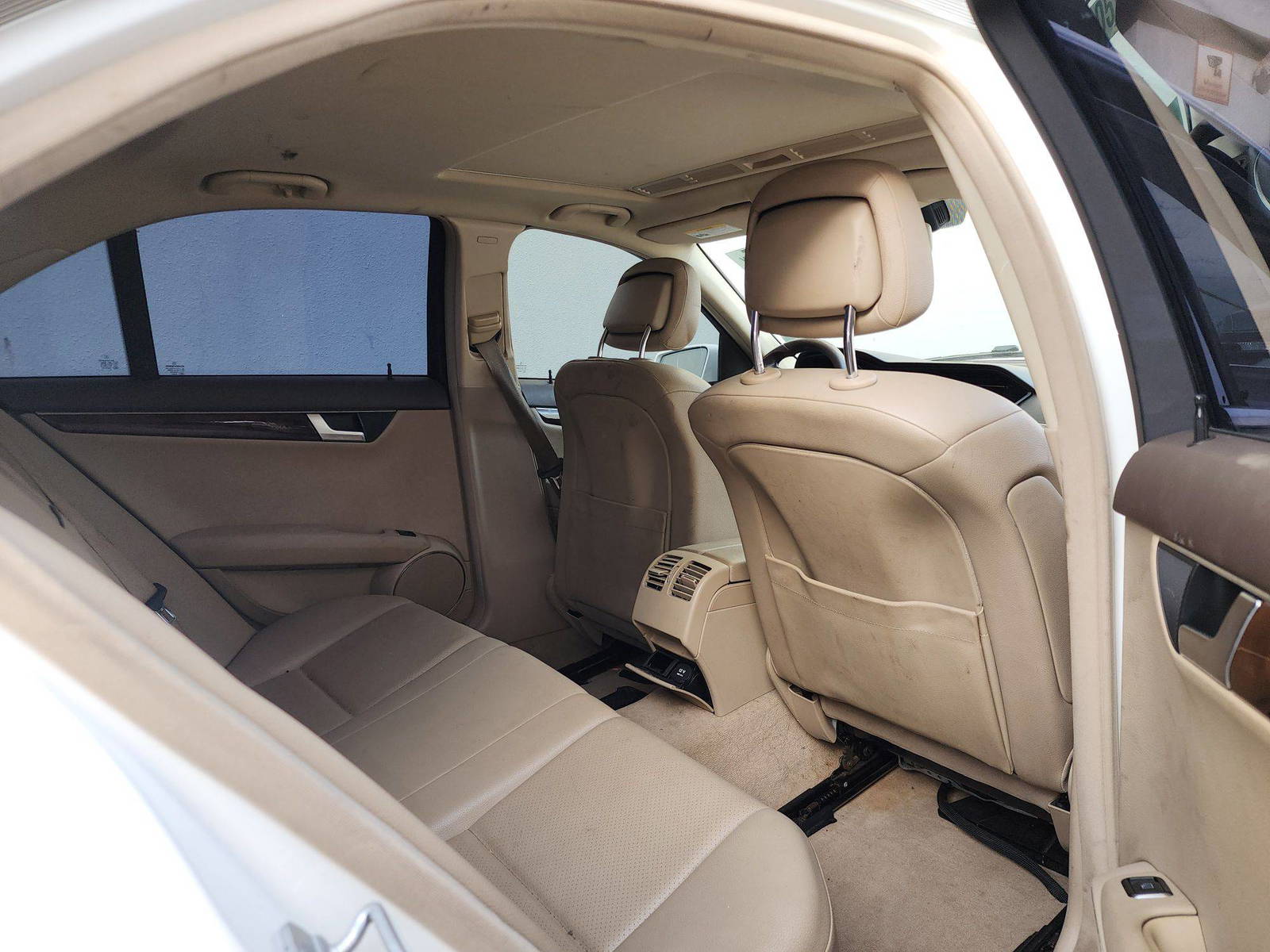 MERCEDES BENZ C300 2013 - Marhaba Auction Used Cars - Image 8