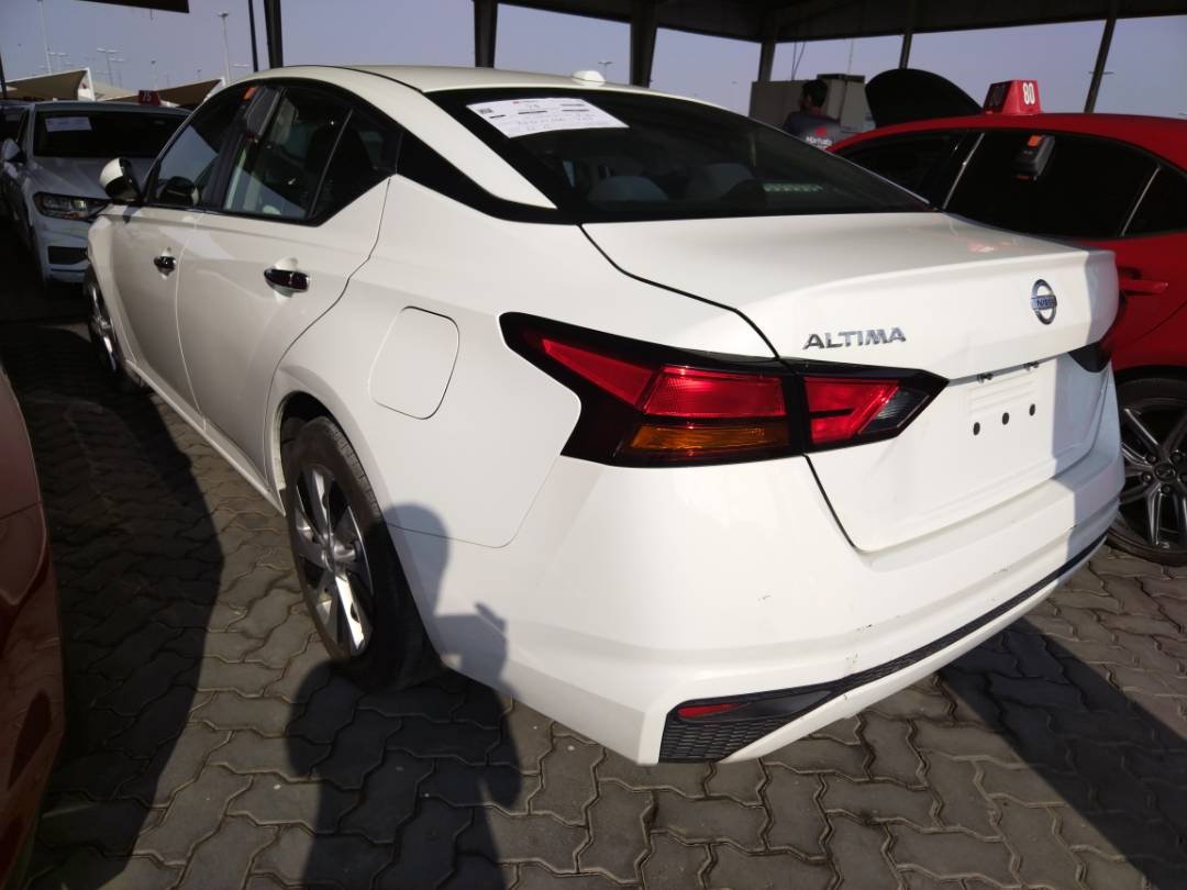 2019 NISSAN ALTIMA — 69729 Miles — Lot 14852 - Marhaba Auctions Used Cars - Image 5