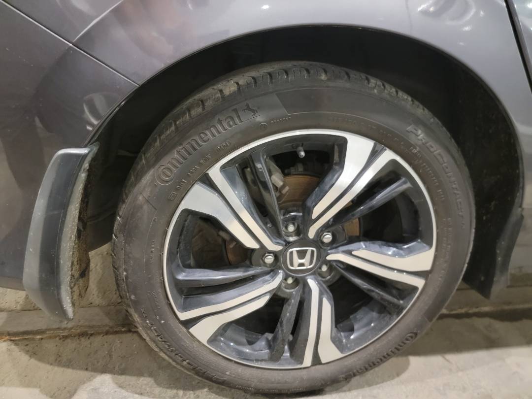 2018 HONDA CIVIC — 93094 Miles — Lot X008017 - Marhaba Auctions Used Cars - Image 4