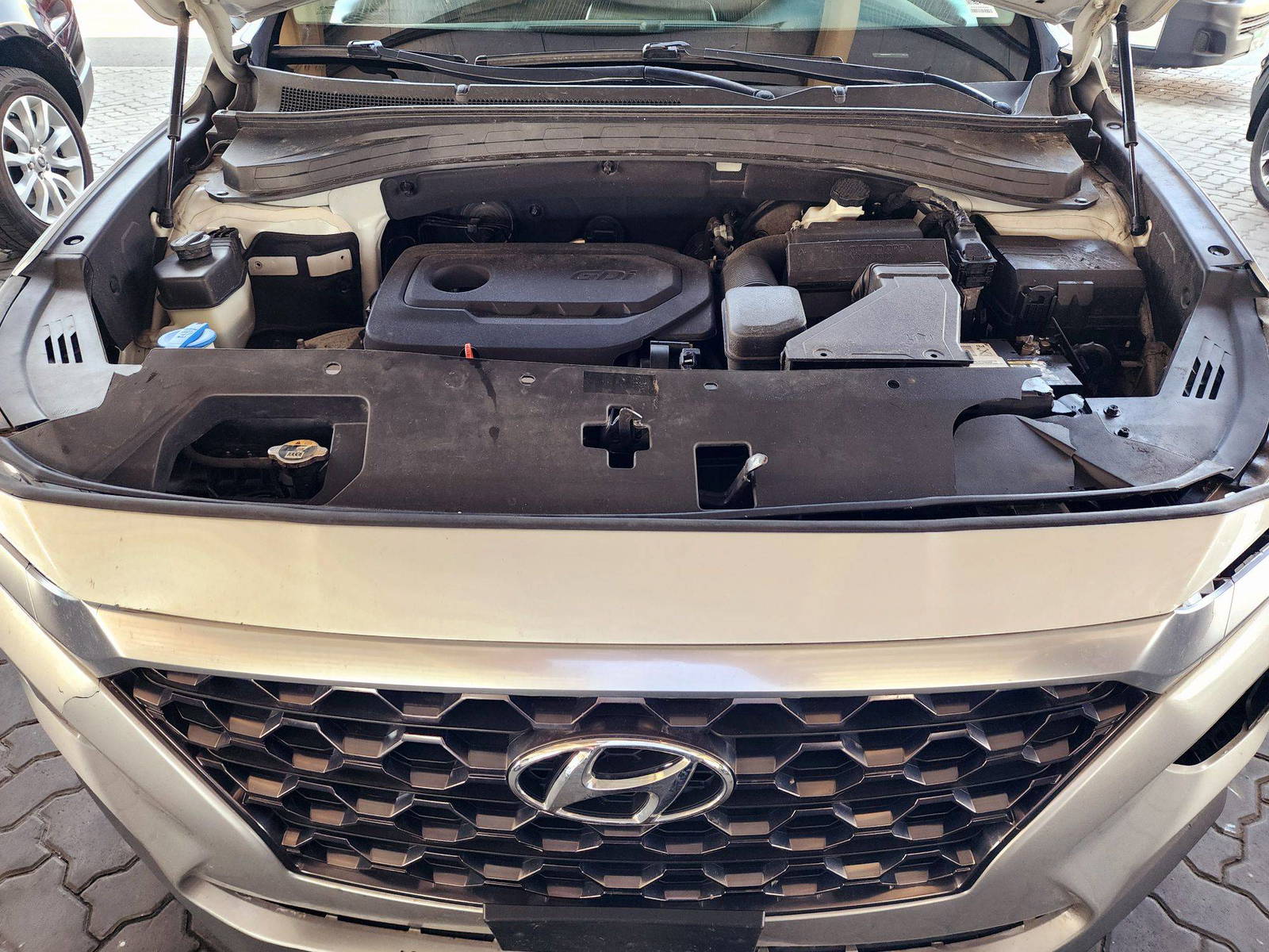 2019 HYUNDAI SANTA FE — 150984 Miles — Lot 64861744 — Souq - Marhaba Auctions Used Cars - Image 11