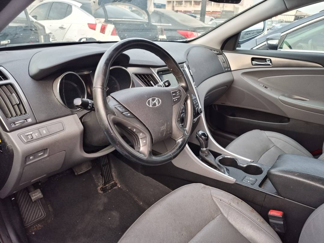 2014 HYUNDAI SONATA — 200396 Miles — Lot 107180 — Ind. 12 - Marhaba Auctions Used Cars - Image 6