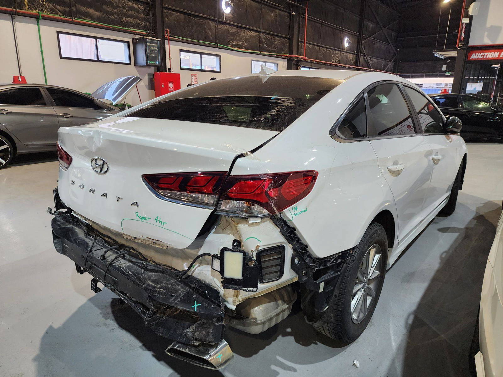 2019 HYUNDAI SONATA — 88478 KM — Lot 803768 — Al Quoz - Marhaba Auctions Used Cars - Image 5