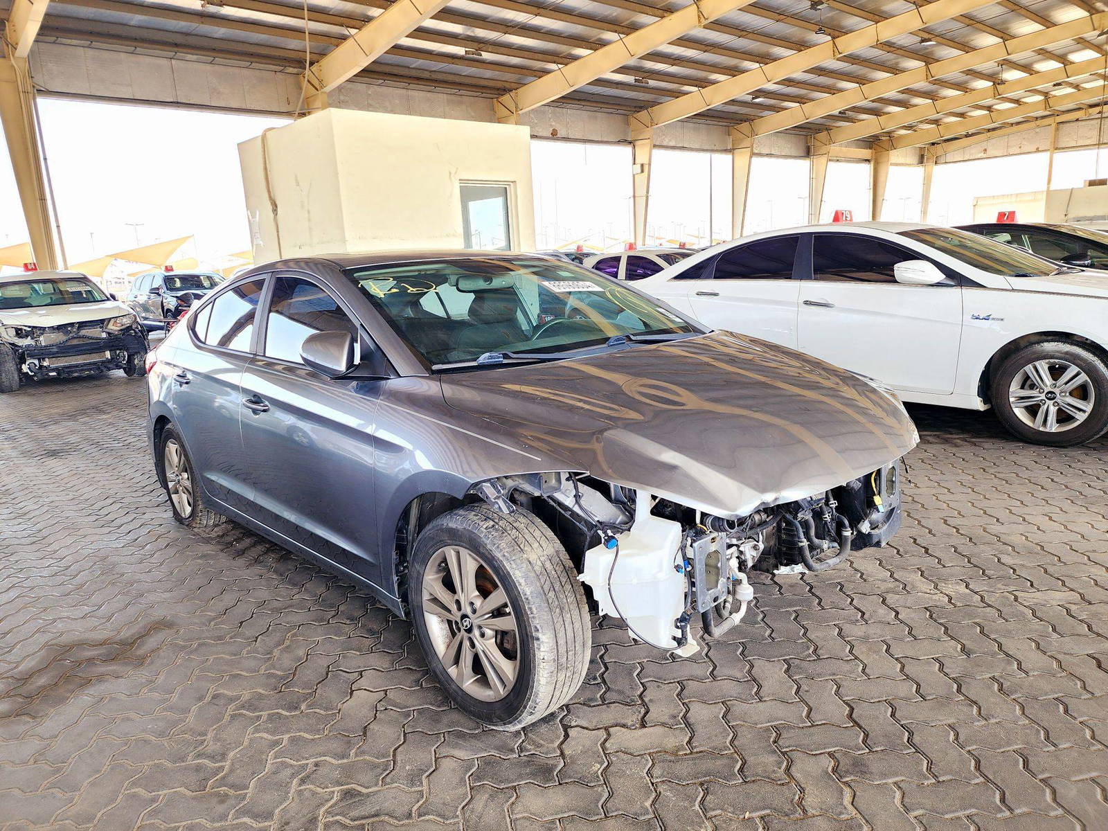 2017 HYUNDAI ELANTRA — 149597 Miles — Lot 86593634 — Souq - Marhaba Auctions Used Cars - Image 5