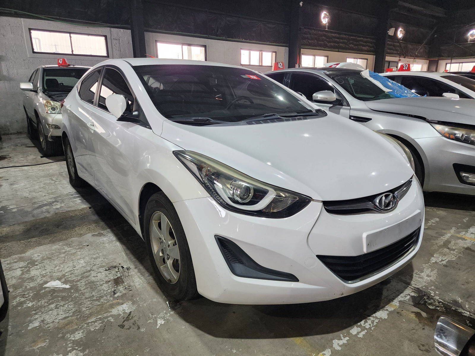 2014 HYUNDAI AVANTE — 176375 KM — Lot 079443 — Main - Marhaba Auctions Used Cars - Image 4