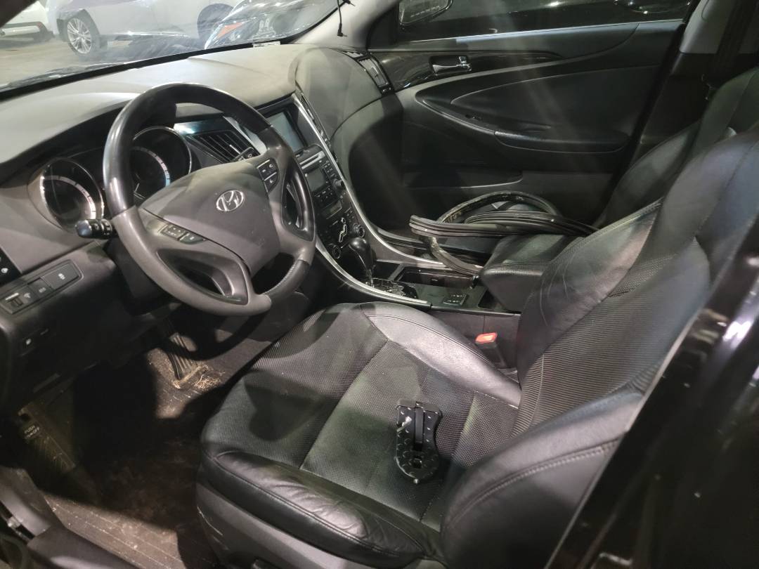 2011 HYUNDAI SONATA — 282981 KM — Lot 41BBBA245304 — Souq - Marhaba Auctions Used Cars - Image 8