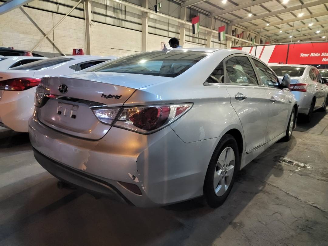 HYUNDAI SONATA 2012 - Marhaba Auction Used Cars - Image 3