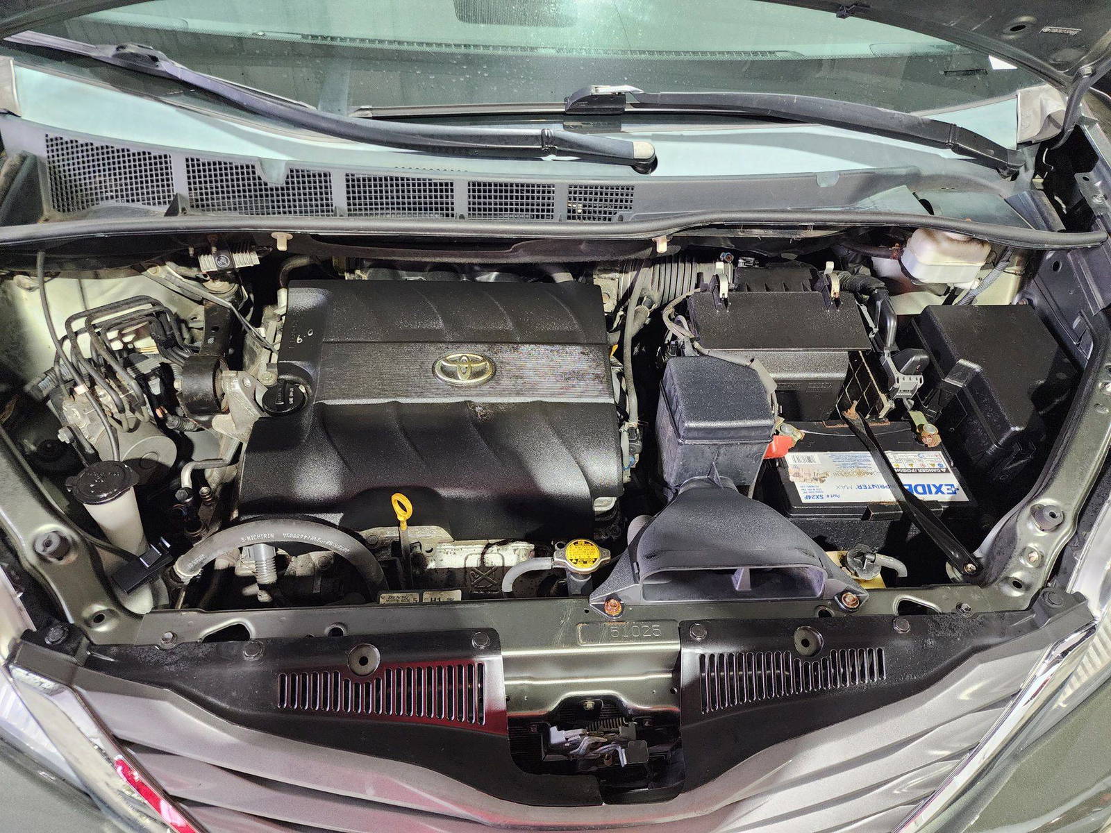 2012 TOYOTA SIENNA — 130511 Miles — Lot 046492 — Al Quoz - Marhaba Auctions Used Cars - Image 14