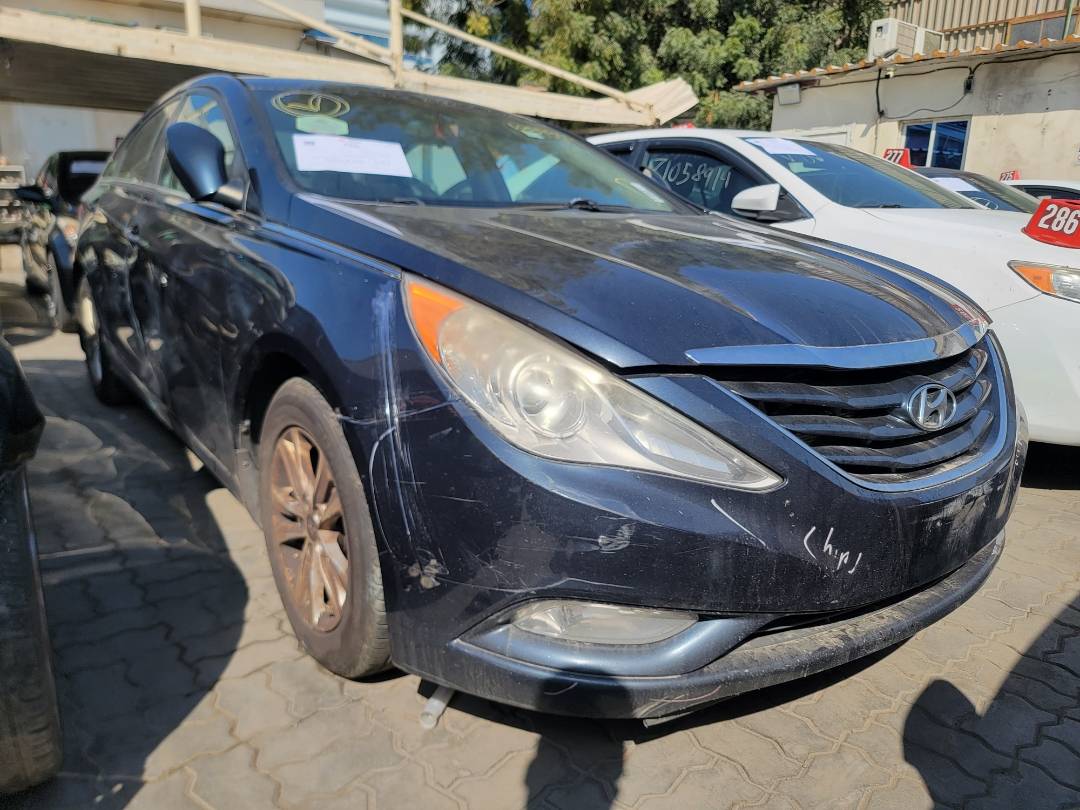 2013 HYUNDAI SONATA — 220645 Miles — Lot 671877 — Main - Marhaba Auctions Used Cars - Image 4