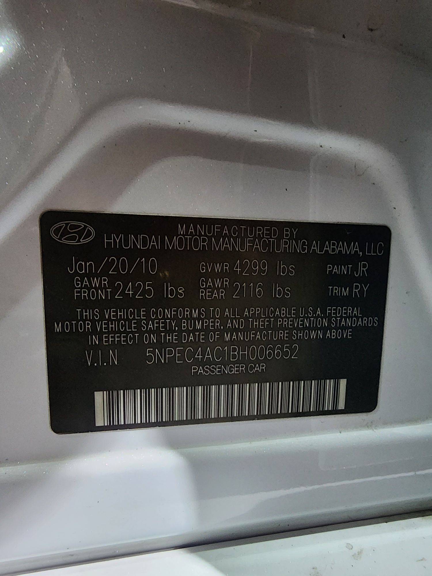 2011 HYUNDAI SONATA — 172864 Miles — Lot 006652 — Al Quoz - Marhaba Auctions Used Cars - Image 10