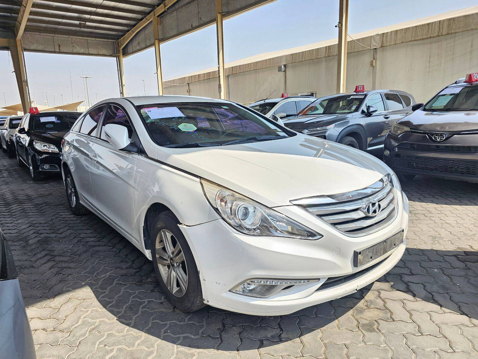 2013 HYUNDAI SONATA — 259433 KM — Lot 481571 — Souq - Marhaba Auctions Used Cars - Image 4