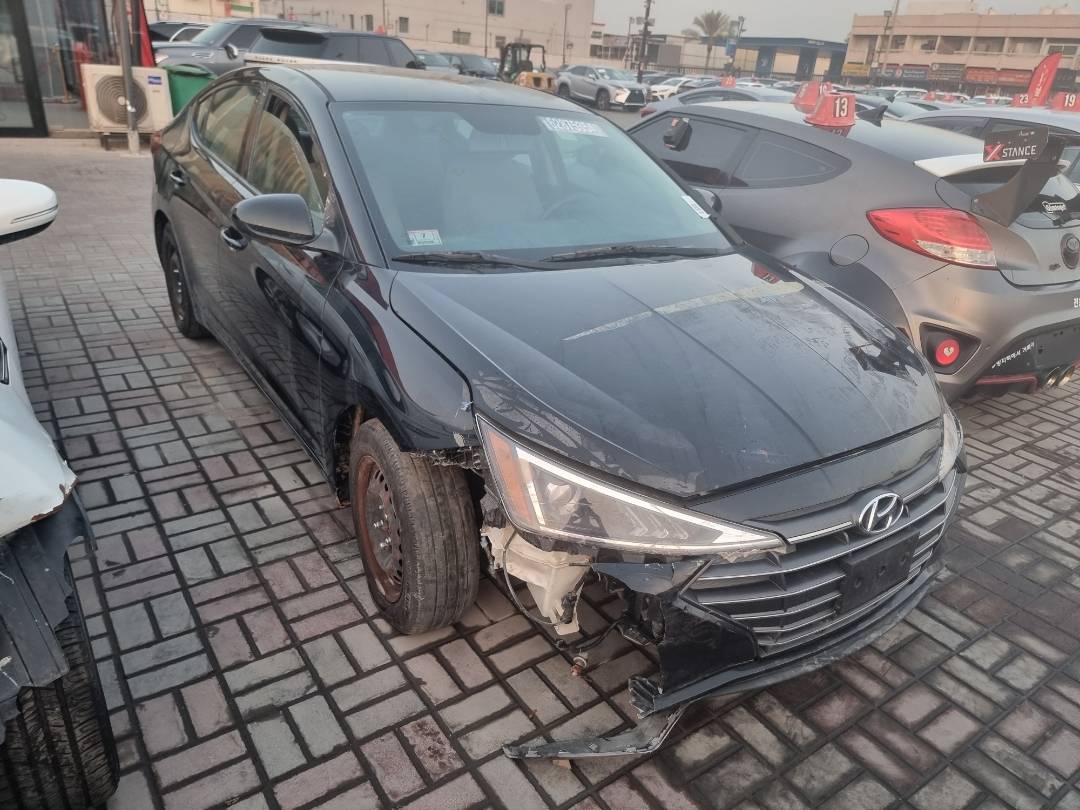 Hyundai Elantra 2019 view 2