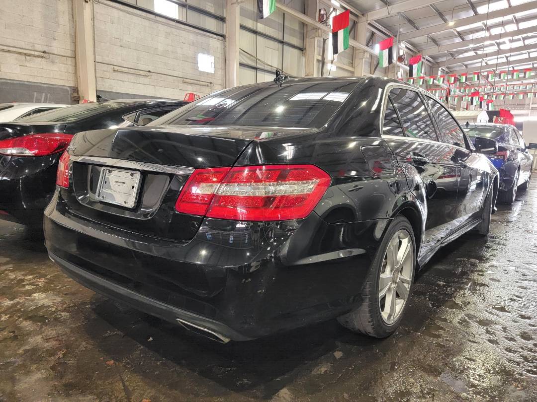 2013 MERCEDES BENZ E 350 — 200459 Miles — Lot DA719829 — Souq - Marhaba Auctions Used Cars - Image 4