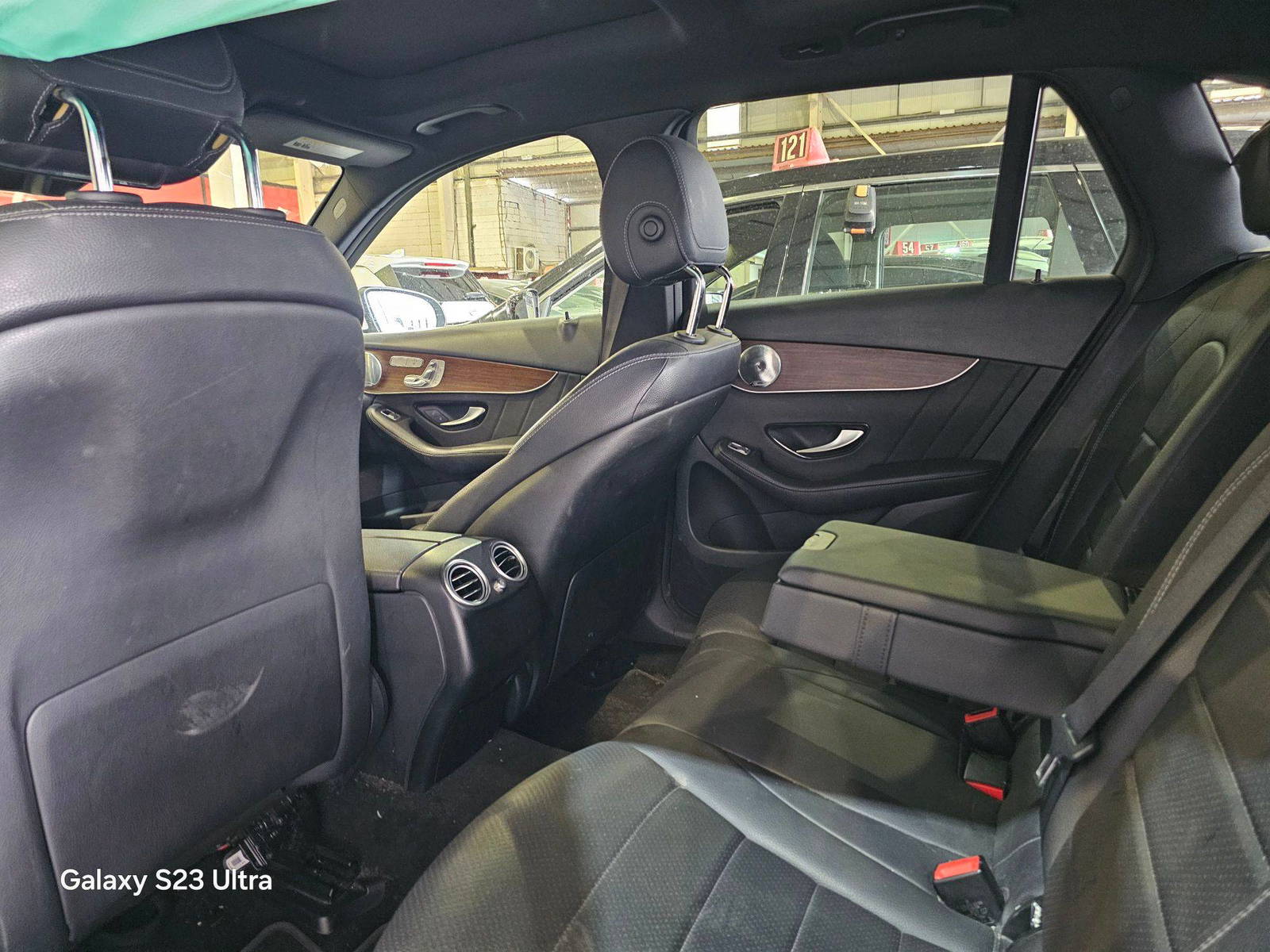 MERCEDES BENZ GLC-300 2020 - Marhaba Auction Used Cars - Image 7