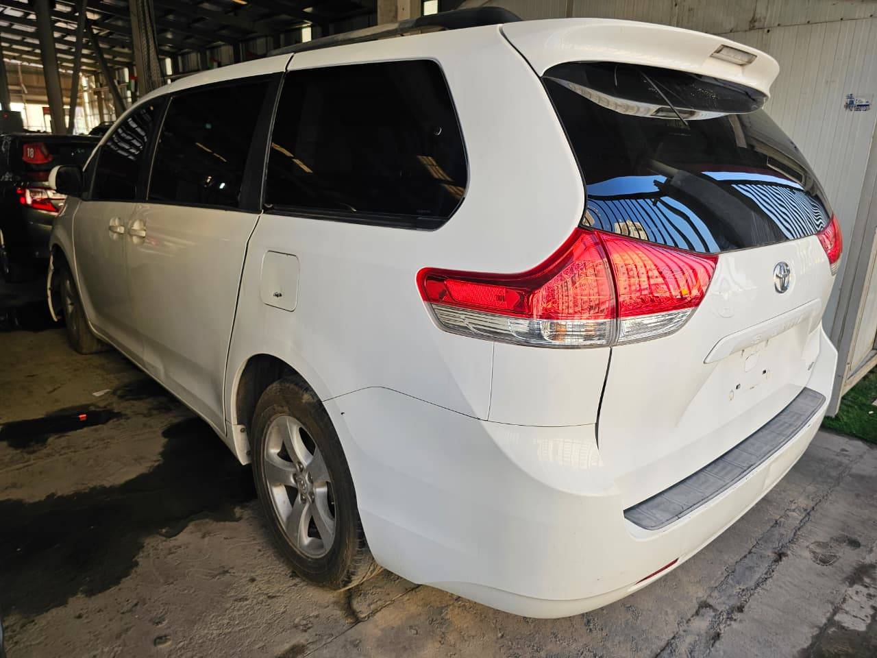 2011 TOYOTA SIENNA — 241740 Miles — Lot 44252432 — Main - Marhaba Auctions Used Cars - Image 5