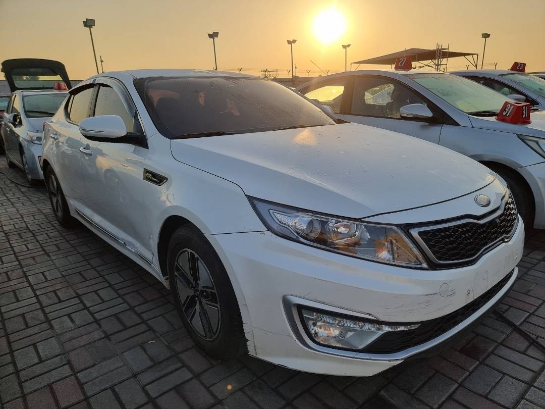 2013 KIA K5 — 260080 KM — Lot 125478 — Ind. 12 - Marhaba Auctions Used Cars - Image 3