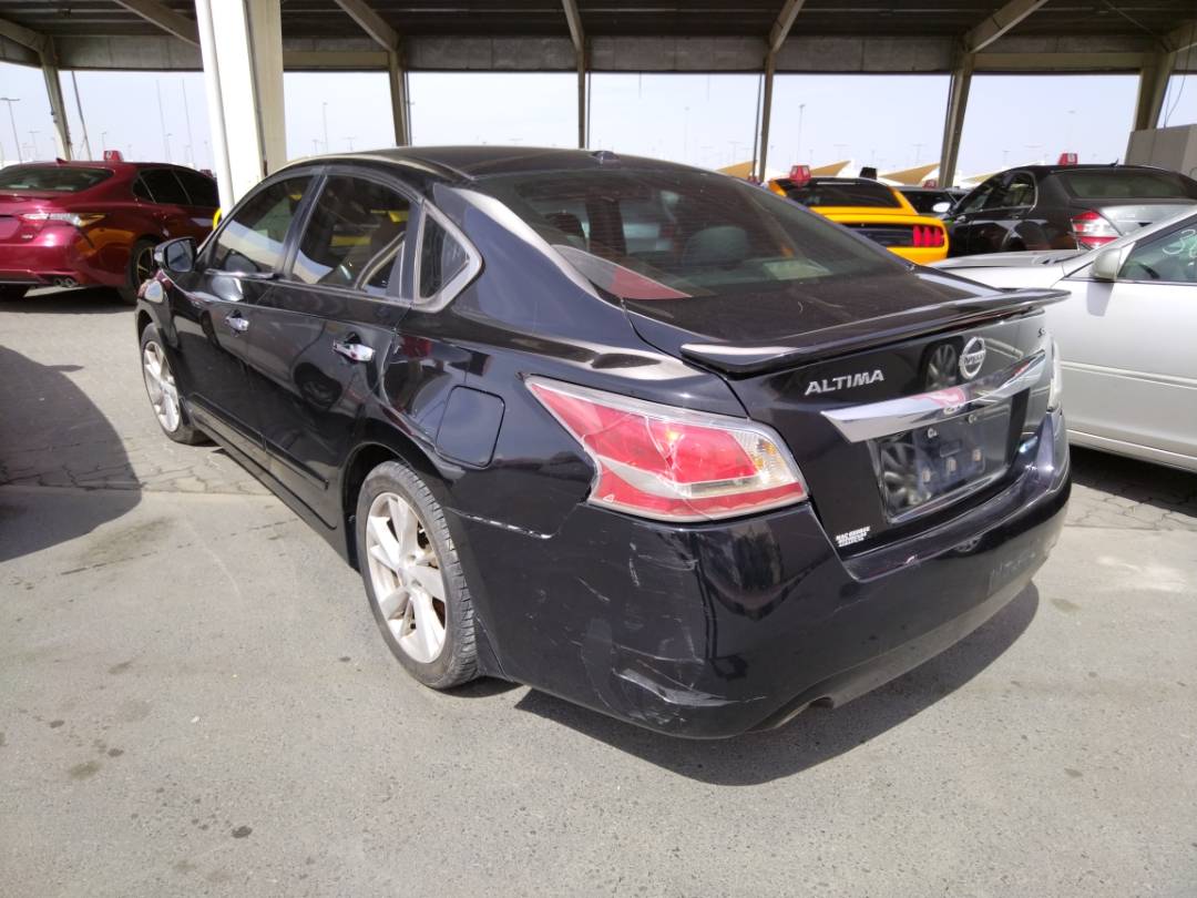 2014 NISSAN ALTIMA — 188101 Miles — Lot 37656256 - Marhaba Auctions Used Cars - Image 4