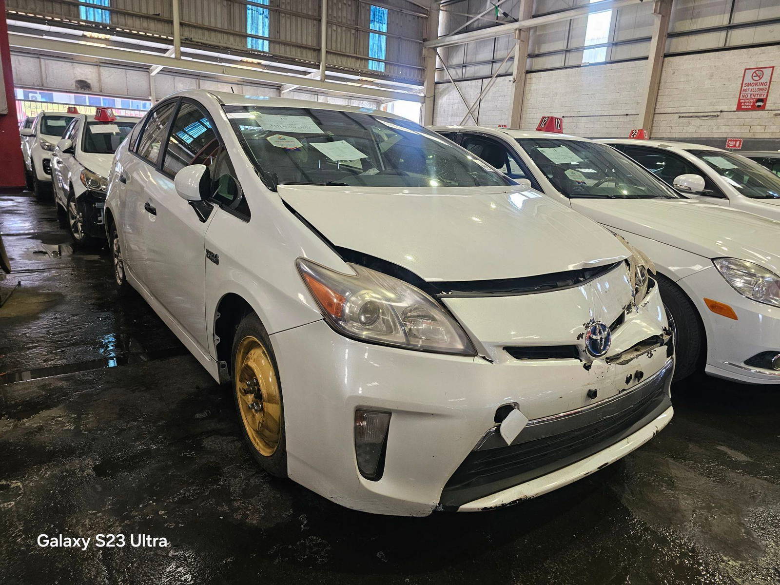 2013 TOYOTA PRIUS — 250298 Miles — Lot 93310265 — Main - Marhaba Auctions Used Cars - Image 3