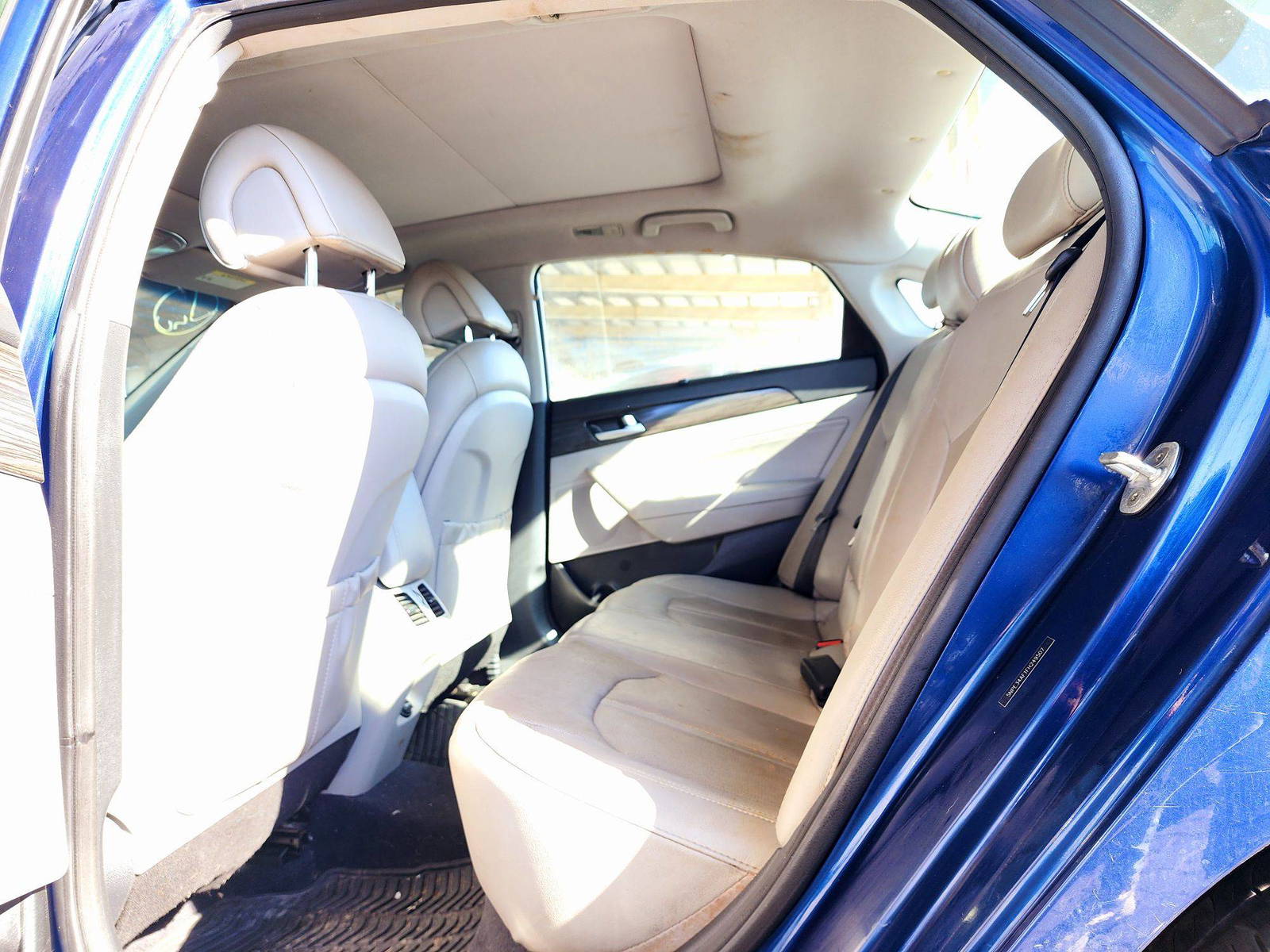 2015 HYUNDAI SONATA — 211859 Miles — Lot 64751754 — Souq - Marhaba Auctions Used Cars - Image 6