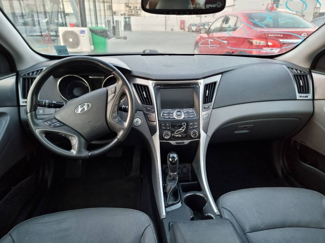 2011 HYUNDAI SONATA — 167833 Miles — Lot 215487 — Ind. 12 - Marhaba Auctions Used Cars - Image 7