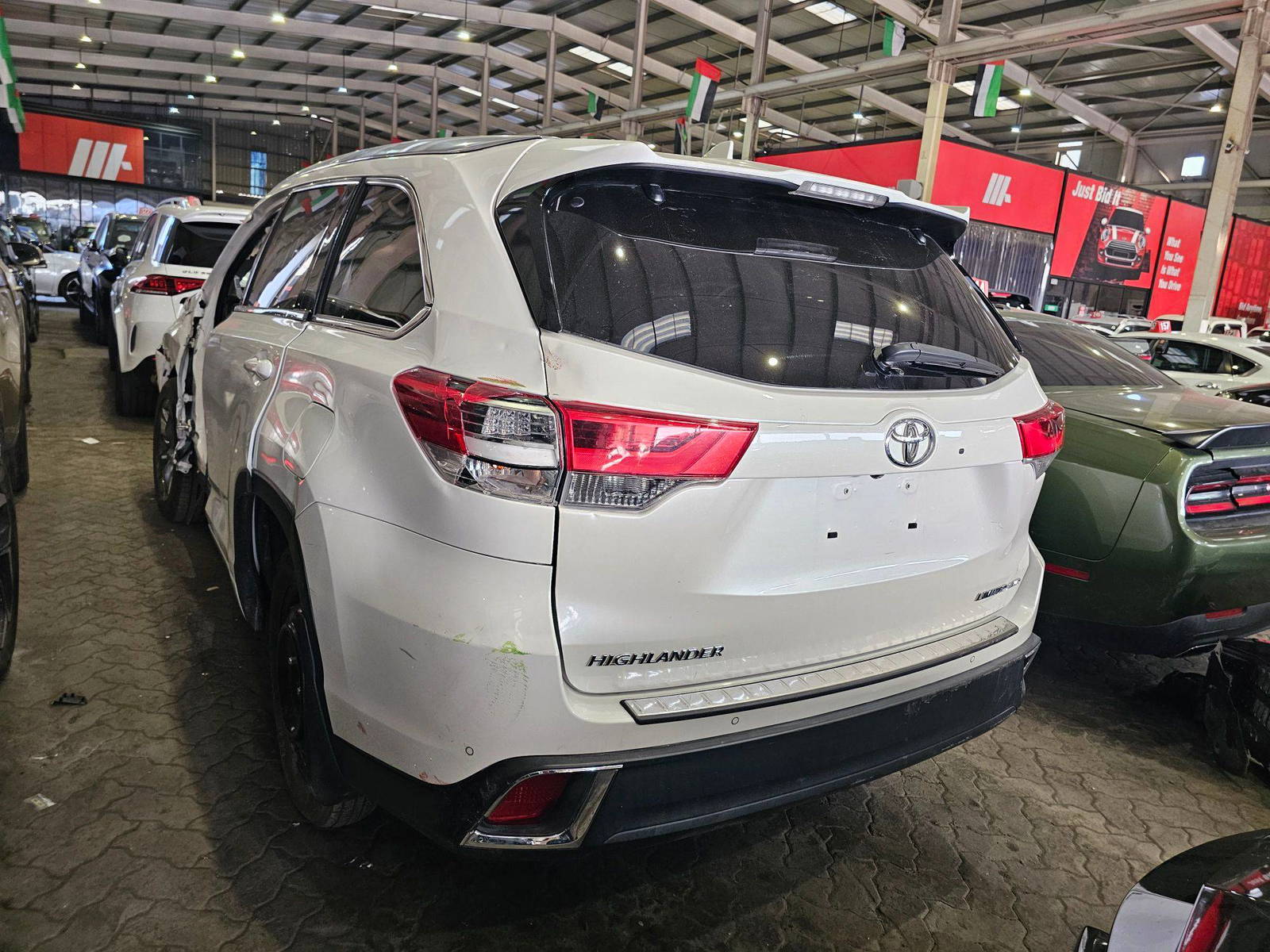 TOYOTA HIGHLANDER 2019 - Marhaba Auction Used Cars - Image 5