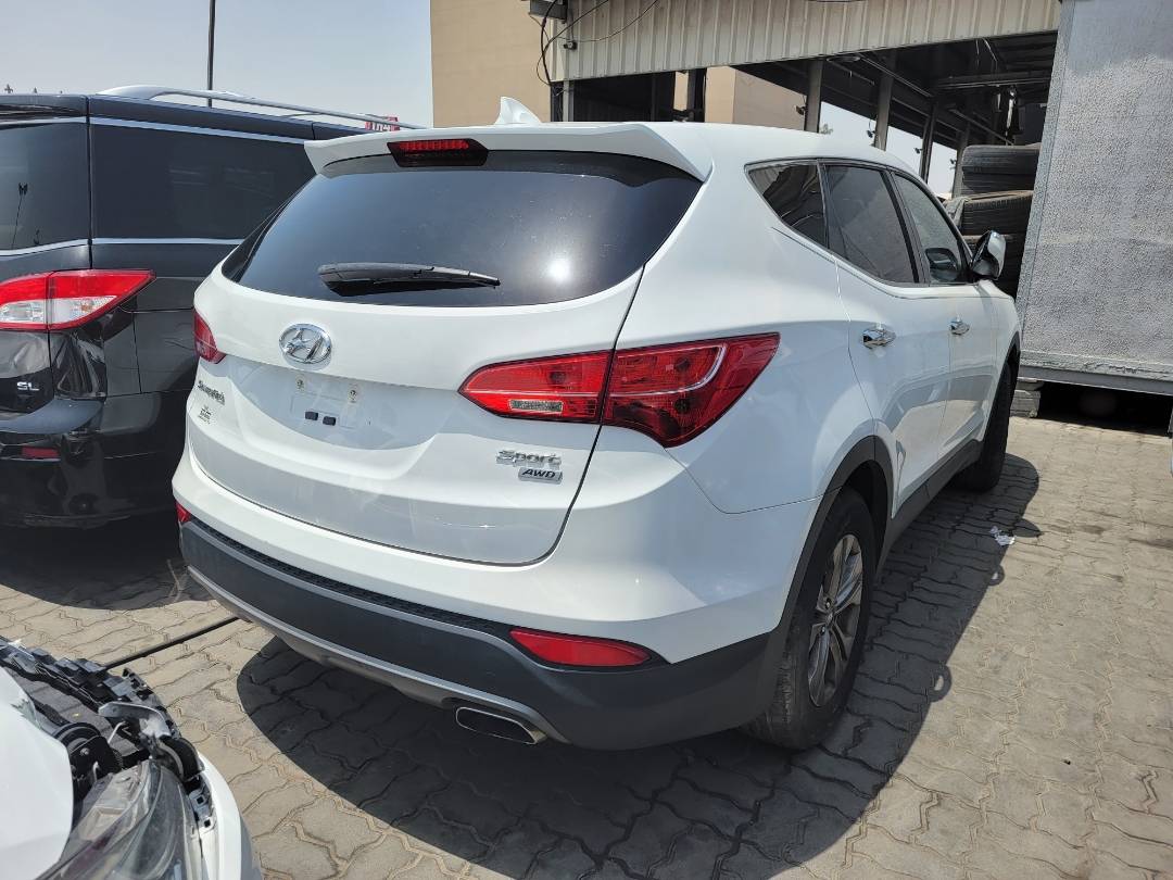 2016 HYUNDAI SANTA FE — 116200 Miles — Lot 80693304 — Main - Marhaba Auctions Used Cars - Image 5
