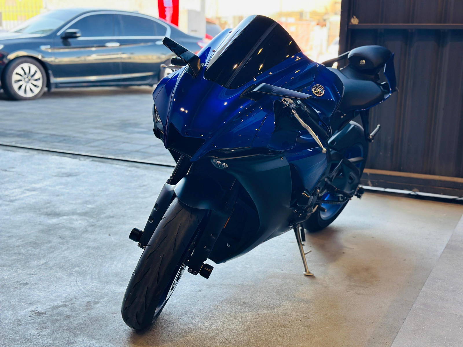 2023 YAMAHA YZFR1 — 2202 Miles — Lot 2946 — Main - Marhaba Auctions Used Cars - Image 3