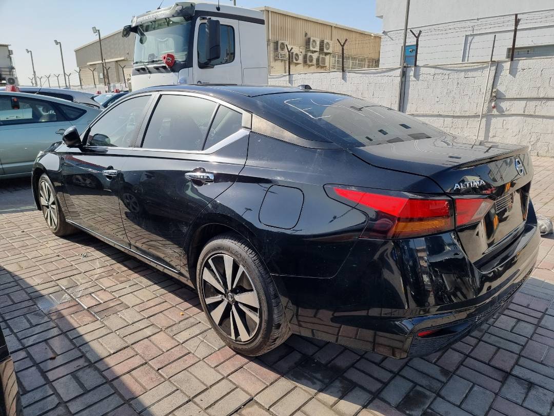 2020 NISSAN ALTIMA — 154075 Miles — Lot 215487 — Souq - Marhaba Auctions Used Cars - Image 5