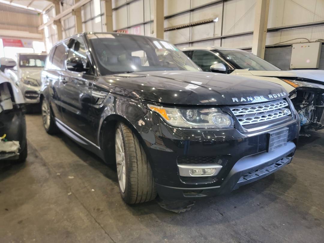 2016 LAND ROVER RANGE ROVER — 88776 Miles — Lot 2GA642732 — Main - Marhaba Auctions Used Cars - Image 4