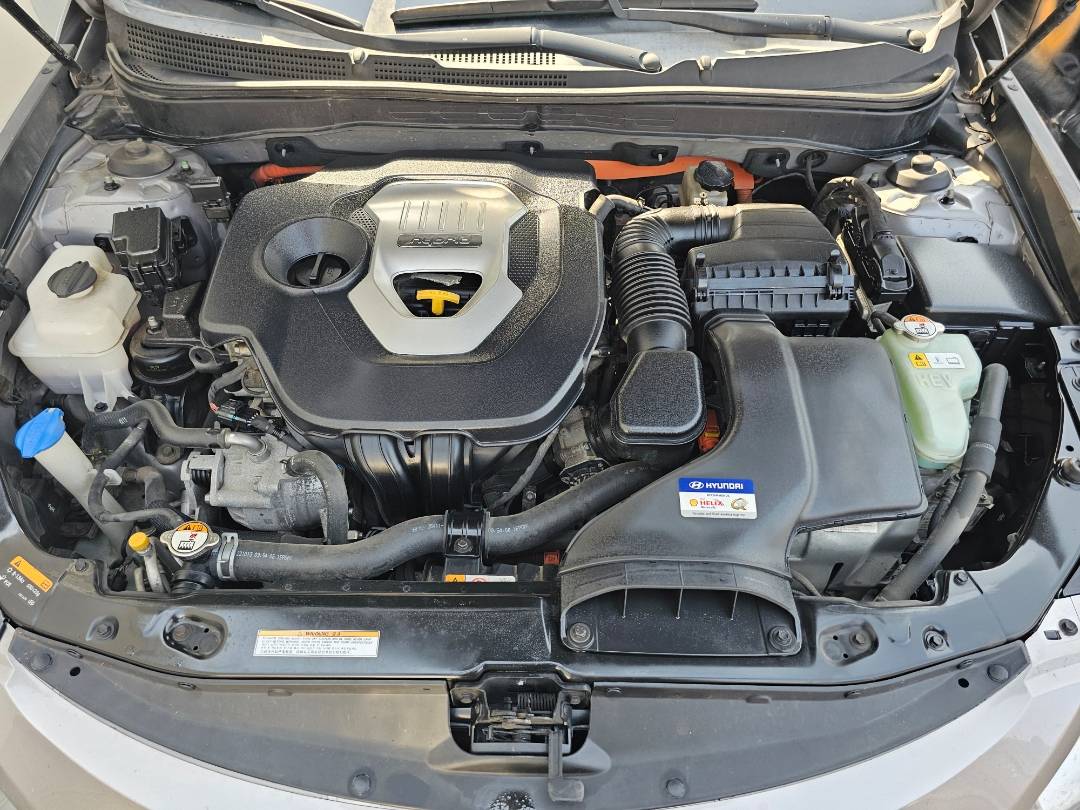 2014 HYUNDAI SONATA — 263901 KM — Lot 092903 — Souq - Marhaba Auctions Used Cars - Image 9