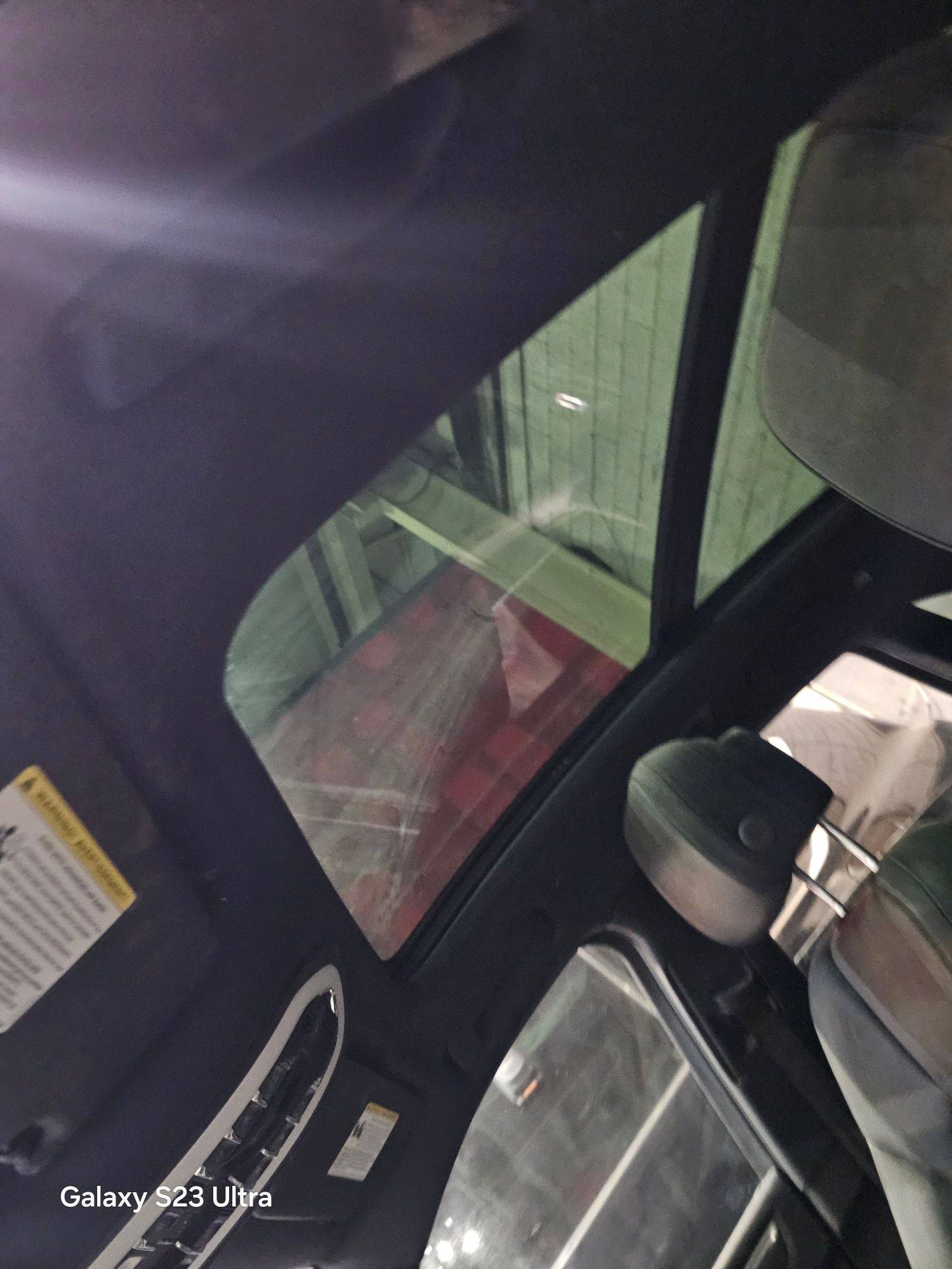 PORSCHE MACAN 2018 - Marhaba Auction Used Cars - Image 9