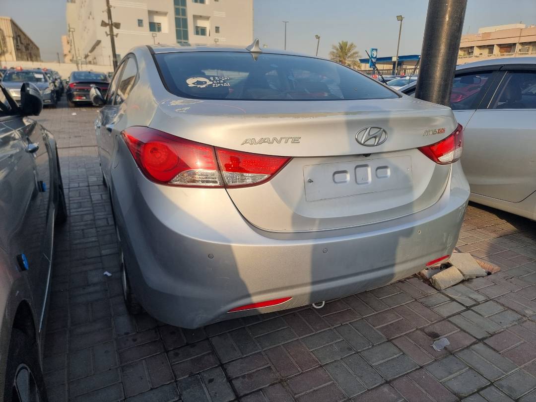 2011 HYUNDAI AVANTE — 156329 KM — Lot 24555 — Ind. 12 - Marhaba Auctions Used Cars - Image 6