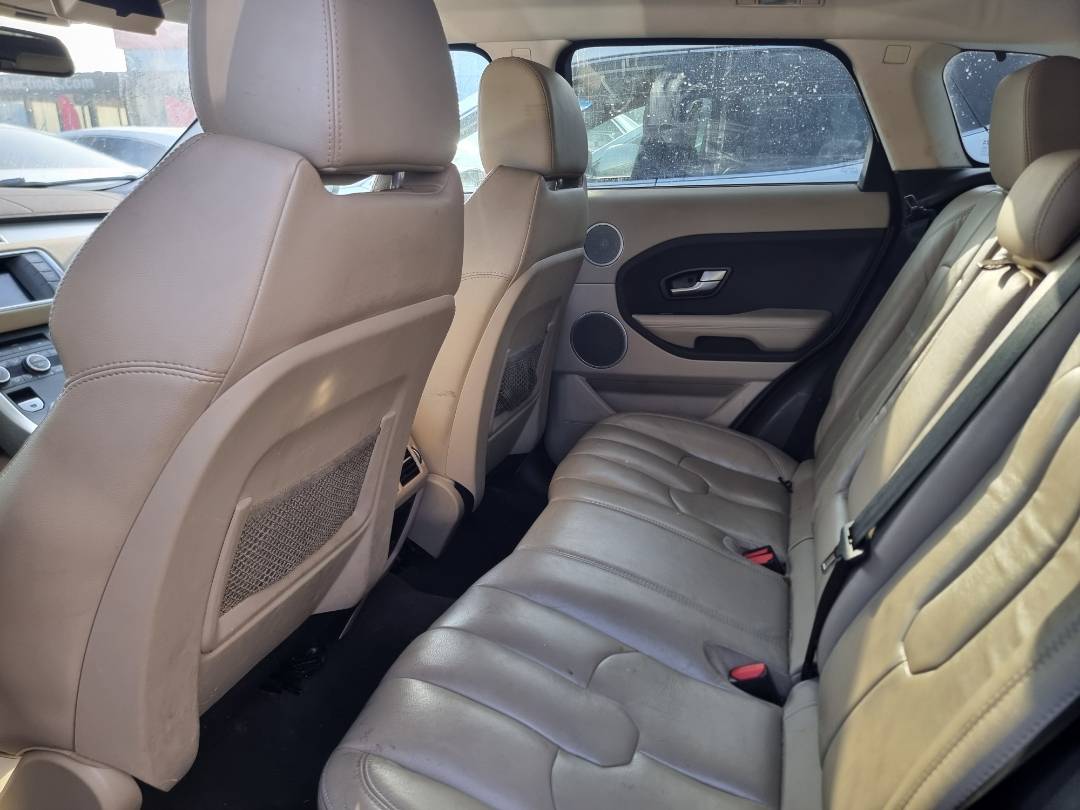 LAND ROVER RANGE ROVER EVOQUE PURE PLUS 2015 - Marhaba Auction Used Cars - Image 6