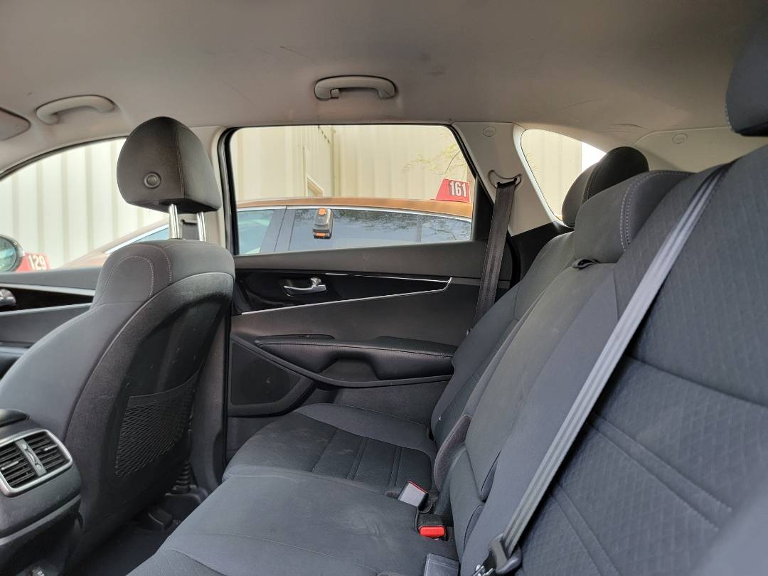2019 KIA SORENTO — 114028 Miles — Lot G495096 — Main - Marhaba Auctions Used Cars - Image 10