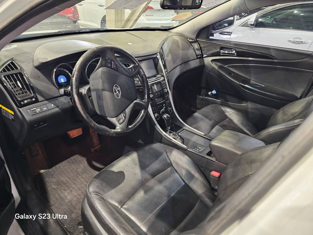 2011 HYUNDAI SONATA — 200598 KM — Lot 243382 — Main - Marhaba Auctions Used Cars - Image 7