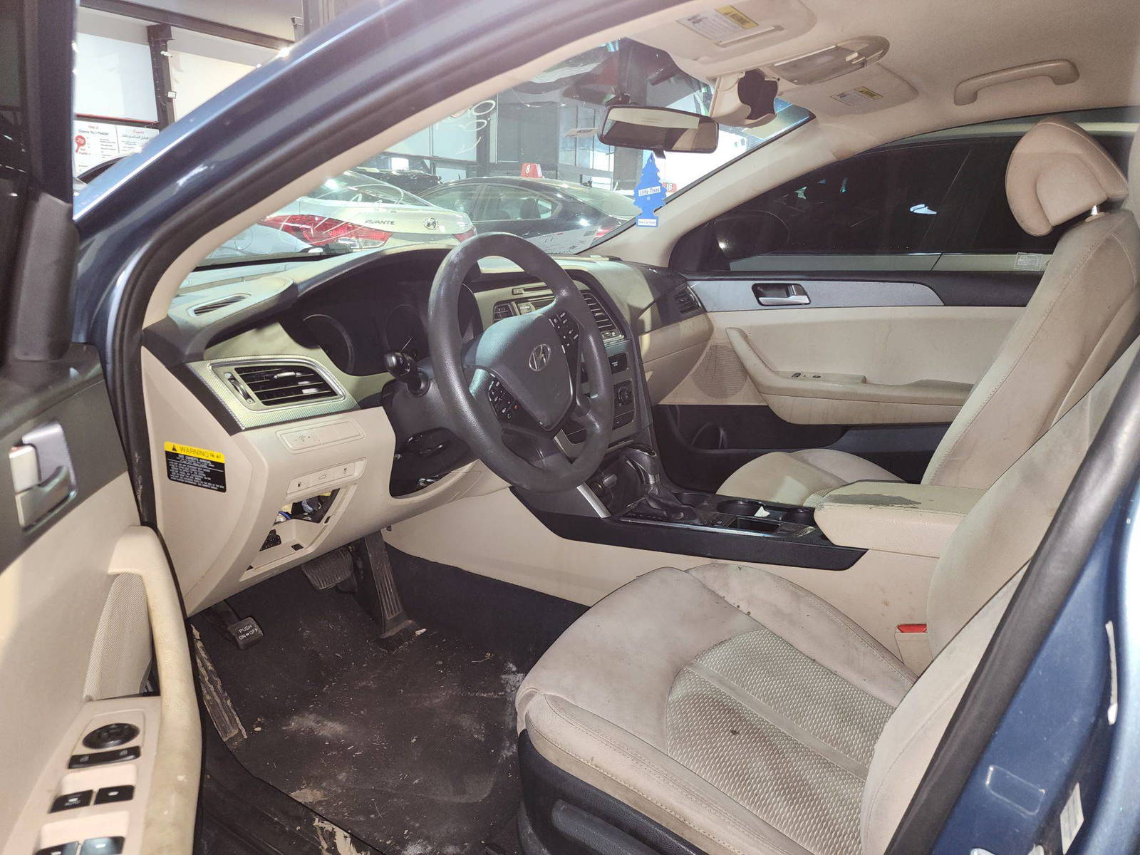 2017 HYUNDAI SONATA — 142960 Miles — Lot 6671299 — Al Quoz - Marhaba Auctions Used Cars - Image 11