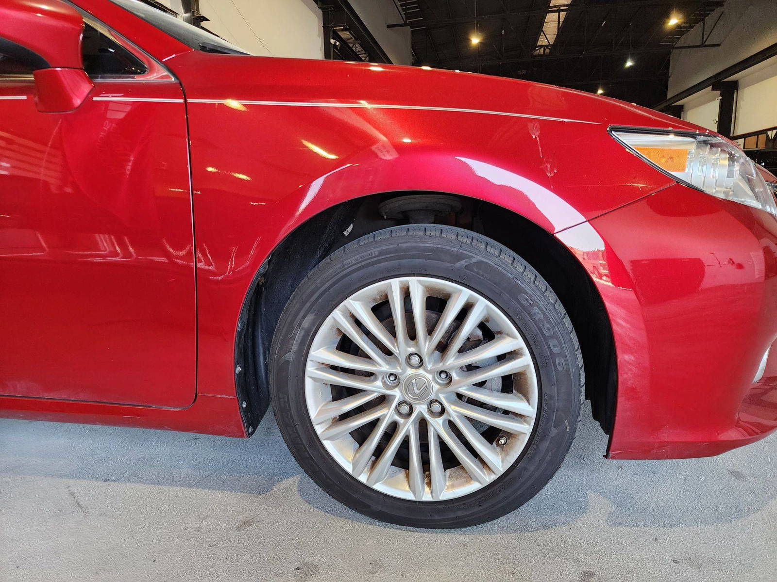 2015 LEXUS ES 350 — 123477 Miles — Lot 183440 — Ind. 12 - Marhaba Auctions Used Cars - Image 13