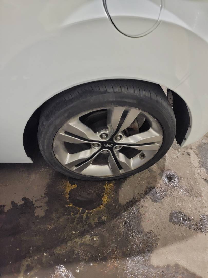 HYUNDAI VELOSTER 2012 - Marhaba Auction Used Cars - Image 6