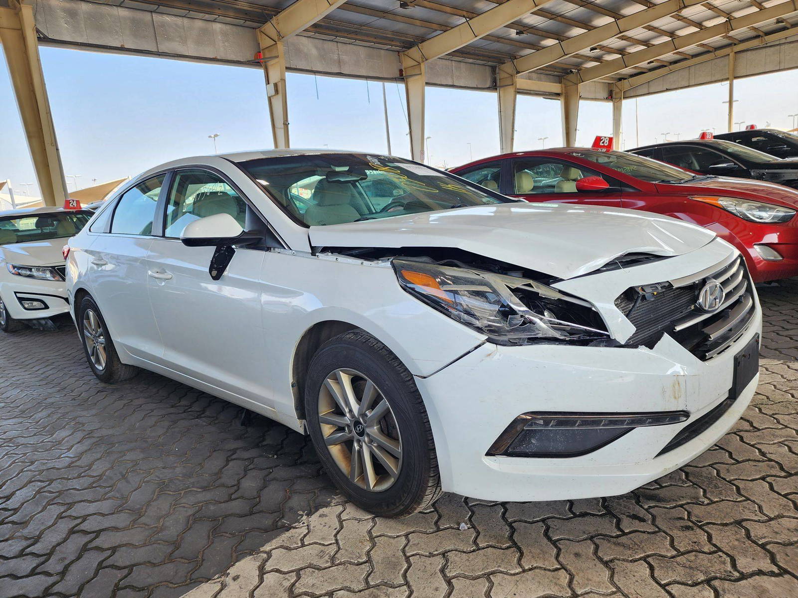 2015 HYUNDAI SONATA — 200421 Miles — Lot 39736012 — Souq - Marhaba Auctions Used Cars - Image 4