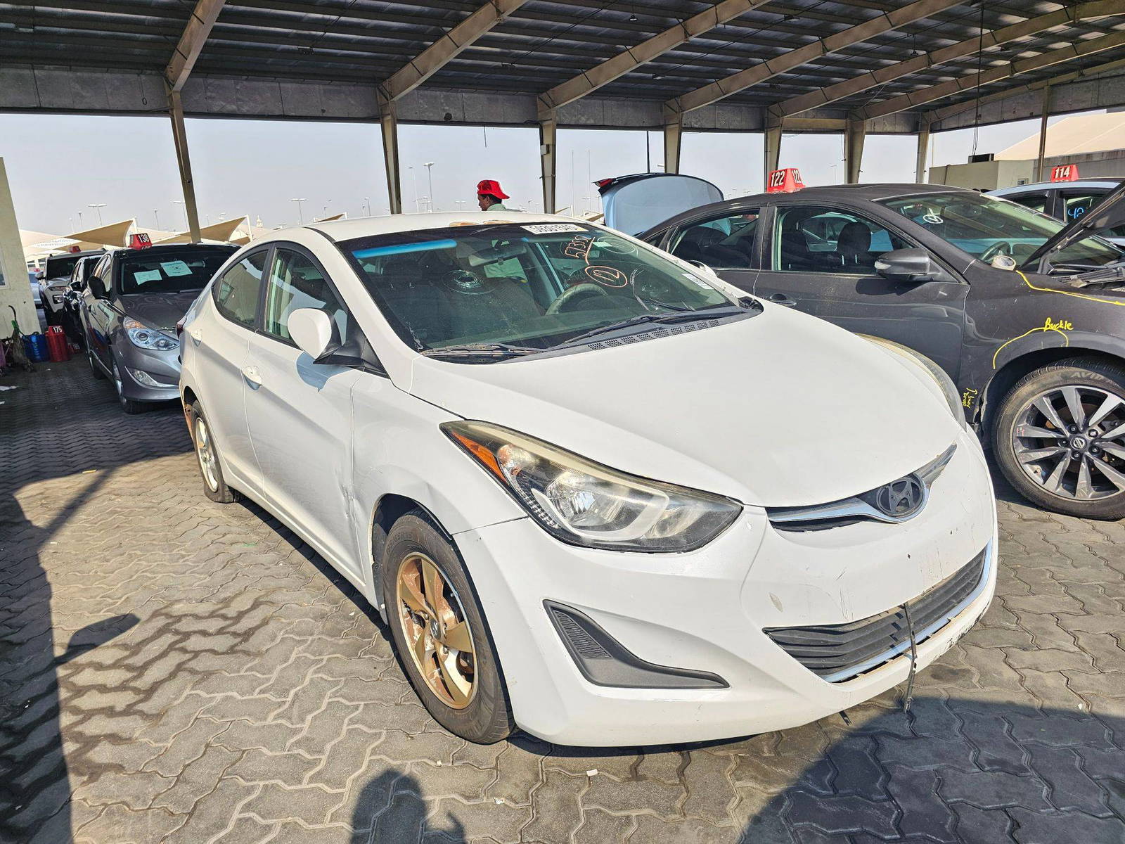 2015 HYUNDAI ELANTRA — 166560 Miles — Lot E9FH573552 — Souq - Marhaba Auctions Used Cars - Image 6