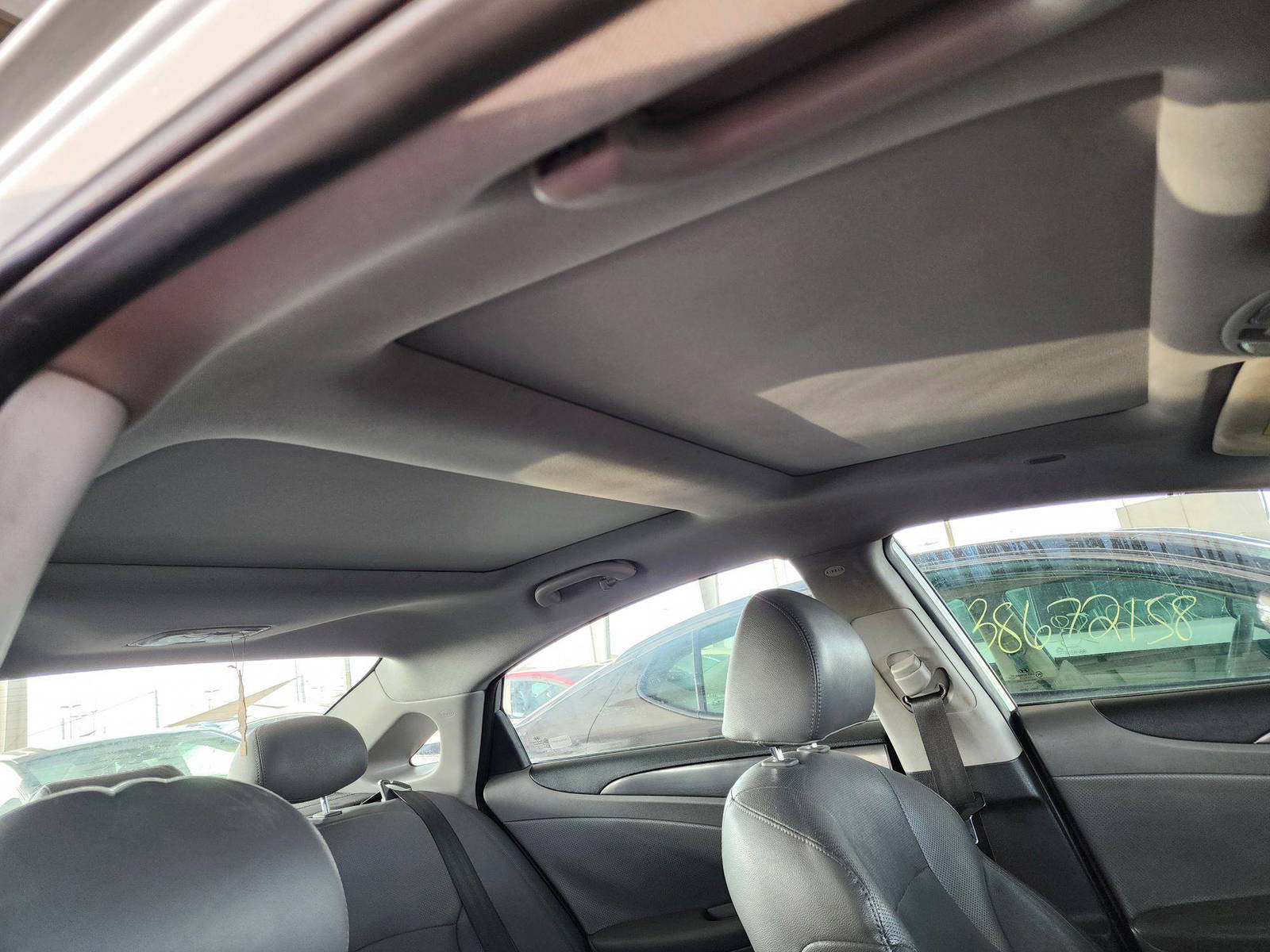 2012 HYUNDAI SONATA — 178906 Miles — Lot 43242934 — Souq - Marhaba Auctions Used Cars - Image 6