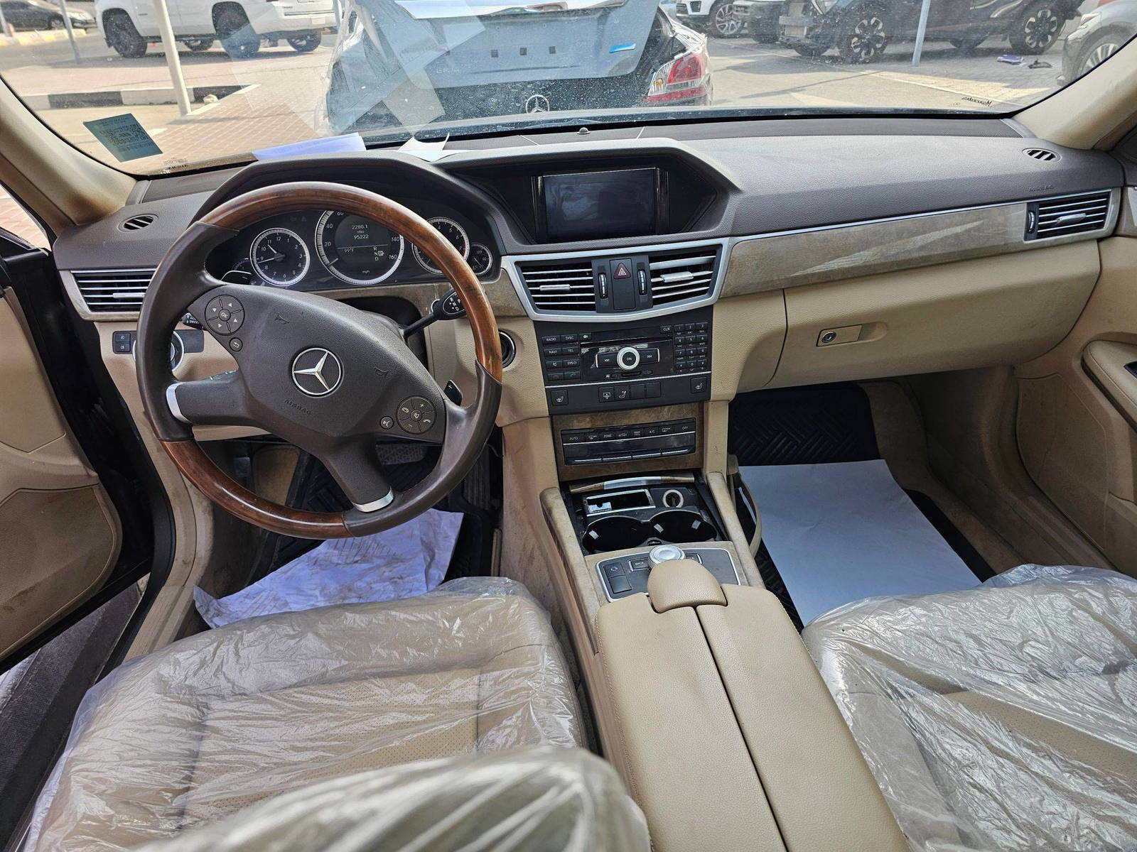 2011 MERCEDES BENZ E 350 — 95220 Miles — Lot B9BA354740 — Souq - Marhaba Auctions Used Cars - Image 7