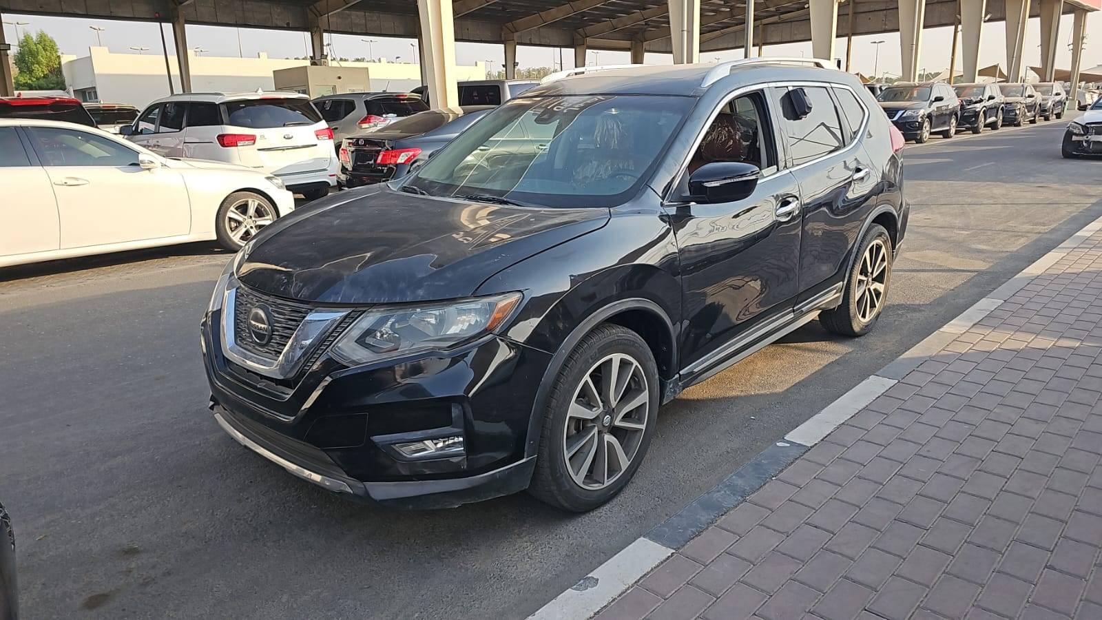 2018 NISSAN ROGUE — 129159 Miles — Lot 9JW451992 — Souq - Marhaba Auctions Used Cars - Image 4