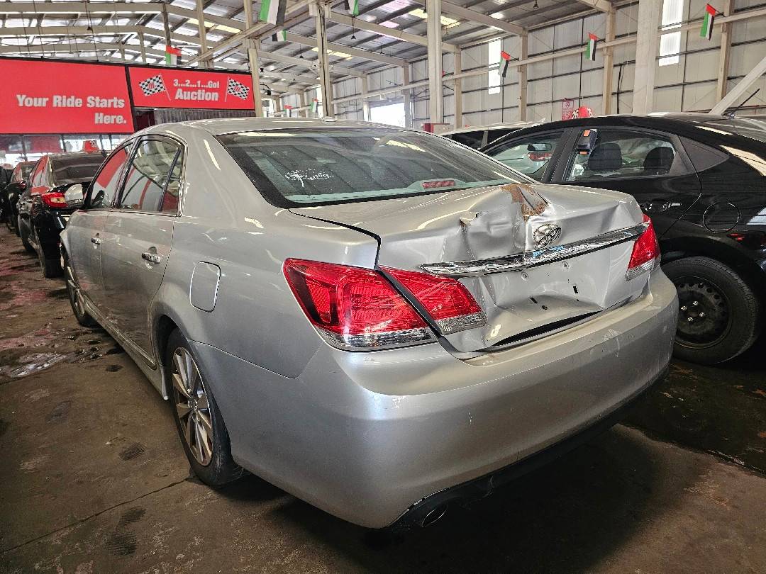 TOYOTA AVALON