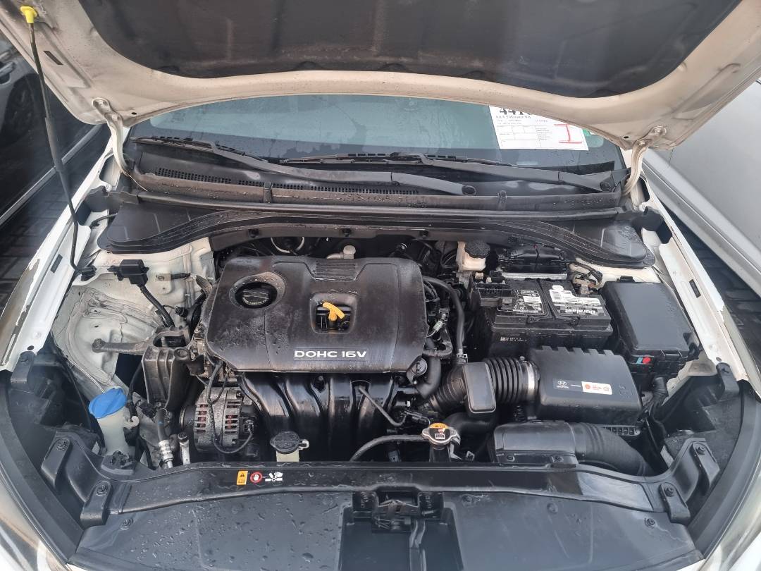 2018 HYUNDAI ELANTRA — 153534 Miles — Lot 217370 — Ind. 12 - Marhaba Auctions Used Cars - Image 3
