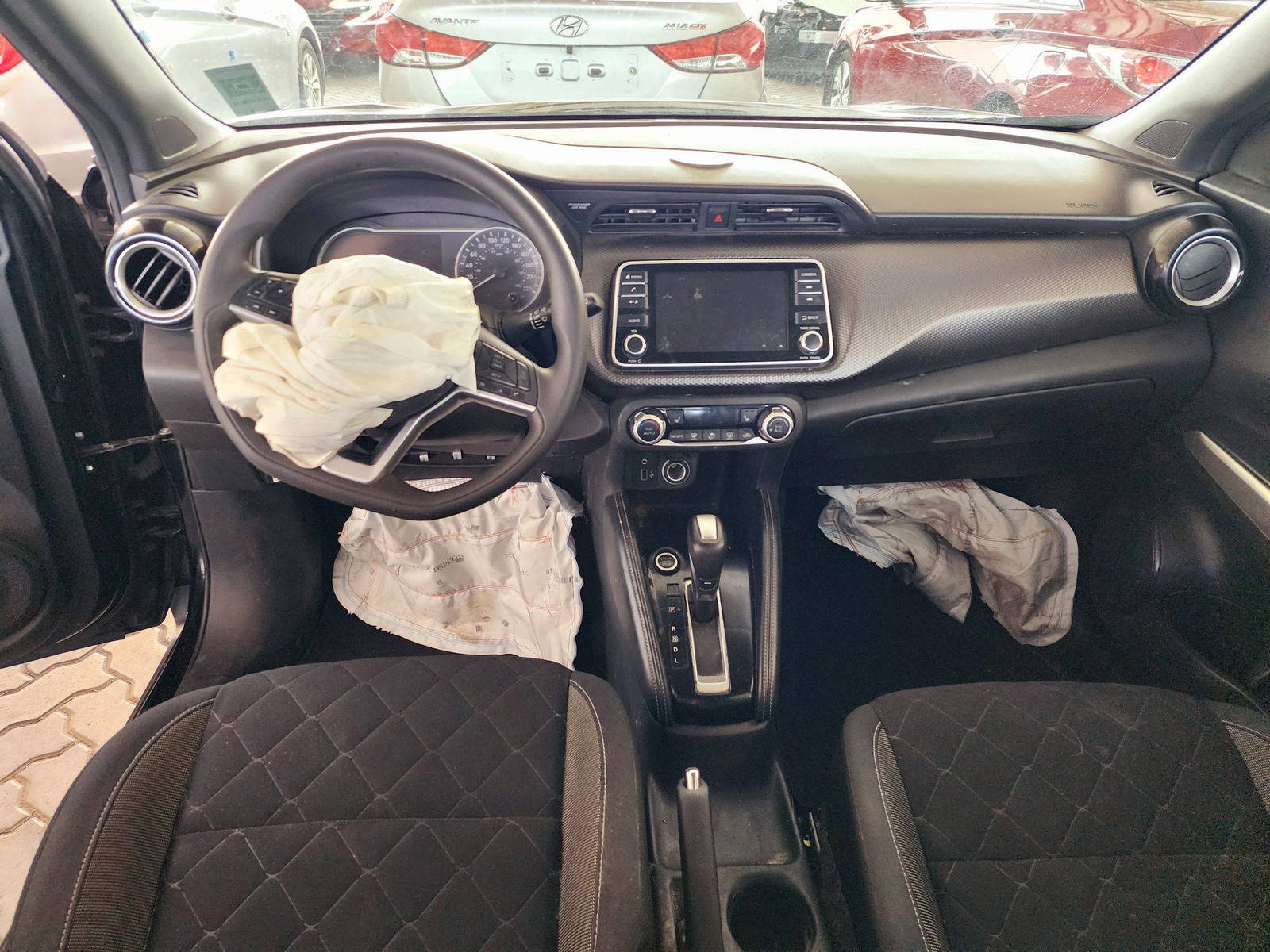 2020 NISSAN KICKS — 113153 KM — Lot 06662 — Souq - Marhaba Auctions Used Cars - Image 7