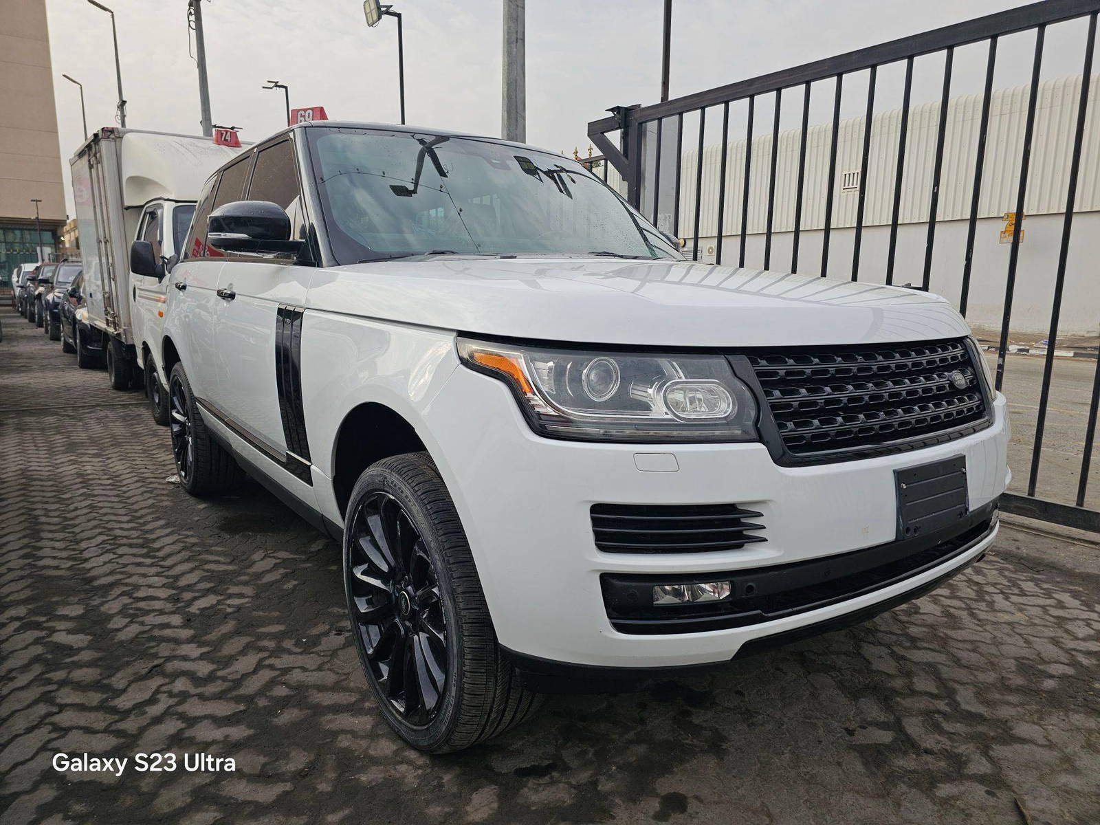 LAND ROVER RANGE ROVER SPORT SUPERCHARGED 2015 - Marhaba Auction Used Cars - Image 4
