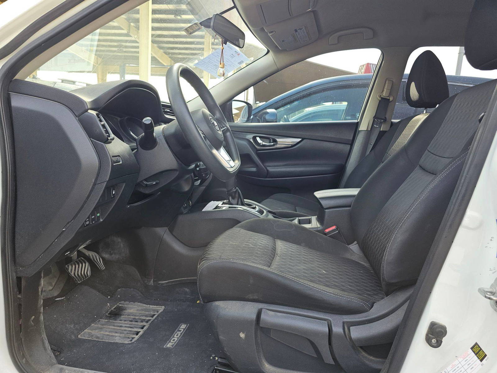 2018 NISSAN ROGUE — 94948 Miles — Lot P53780 — Souq - Marhaba Auctions Used Cars - Image 8